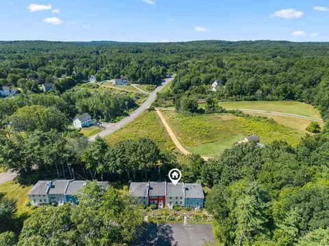View/Area - 41 Boulder Brook Dr #7, Exeter, NH 03833 photo 2 of 3