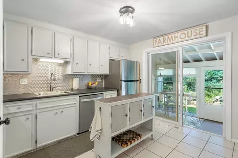 Kitchen - 41 Boulder Brook Dr #7, Exeter, NH 03833 photo 1 of 6