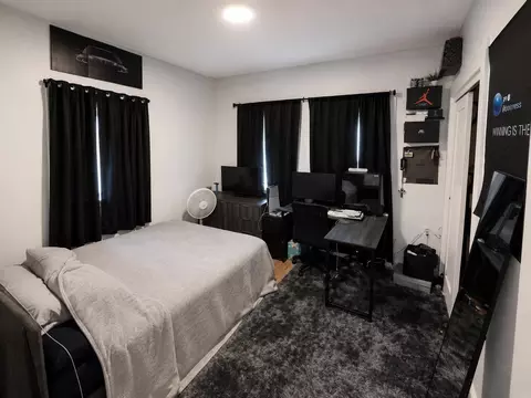 Bedroom - 129 Cider Mill Rd, Springfield, VT 05150 photo 1 of 3