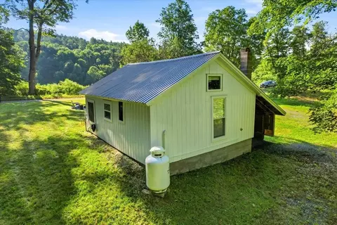 Exterior - 288 River Rd, Ryegate, VT 05042 photo 8 of 9