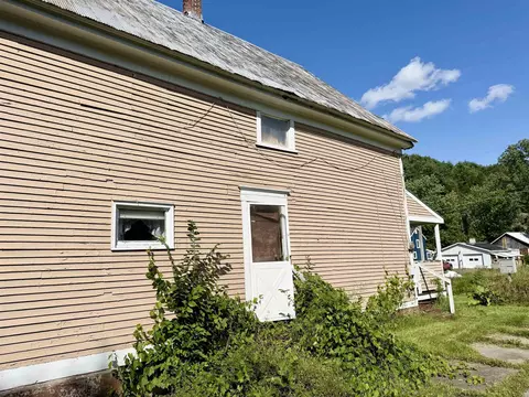Exterior - 9 Cedar St, Barre, VT 05641 photo 5 of 5