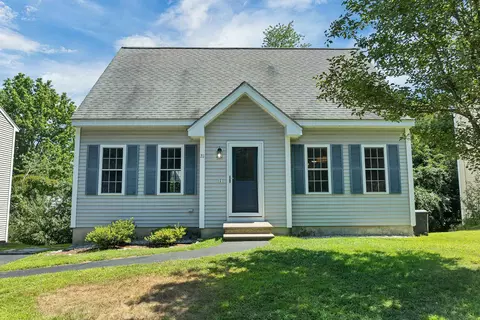 22 Hartwell Brook Dr, Nashua, NH 03060