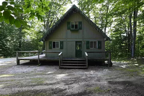 393 Tanglewood Dr, Killington, VT 05751