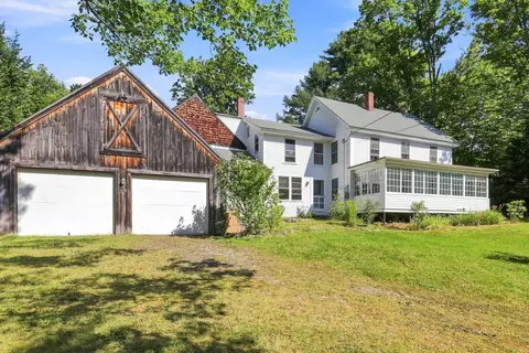 328 Pingree Rd, New London, NH 03257