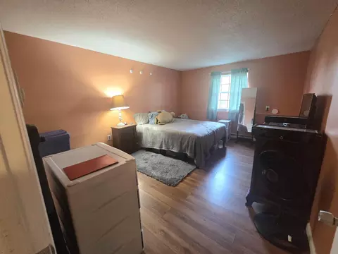 Bedroom - 12 E Side Dr #405, Concord, NH 03301 photo 1 of 4