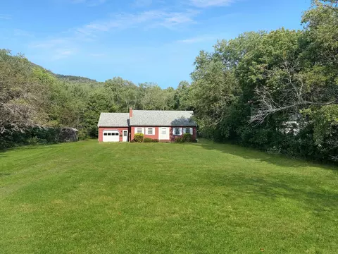 6225 River Rd Vt 102, Lemington, VT 05903