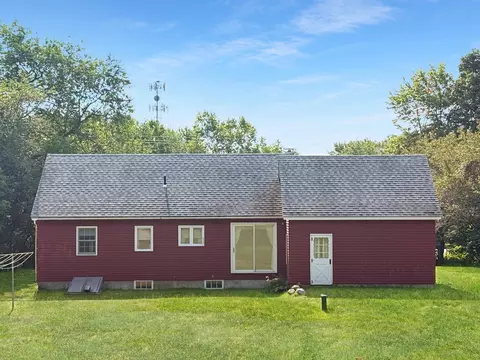 Exterior - 6225 River Rd Vt 102, Lemington, VT 05903 photo 6 of 12