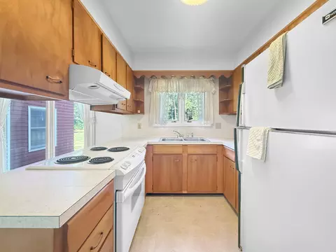 Kitchen - 6225 River Rd Vt 102, Lemington, VT 05903 photo 2 of 5