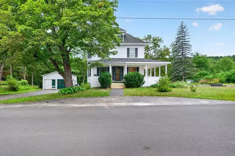 68 Meadow Rd, Newport, NH 03773