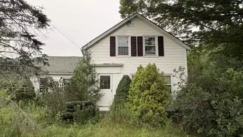 493 Main Rd, Stamford, VT 05352