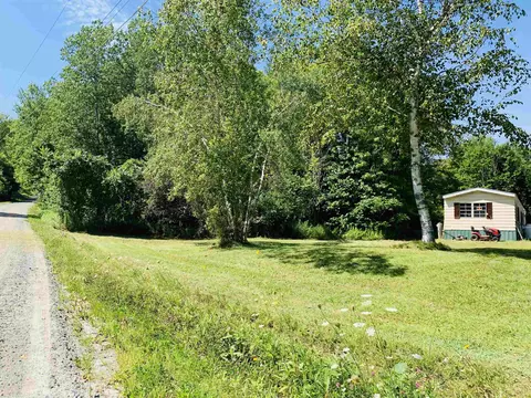 78 Birchwood Dr, Ryegate, VT 05042
