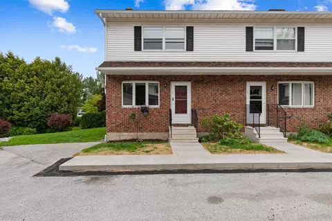 16 Howard Est, Saint Albans, VT 05478