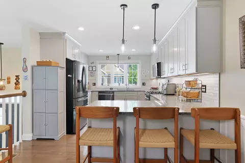 Kitchen - 17 Cypress Cir, Exeter, NH 03833 photo 4 of 4