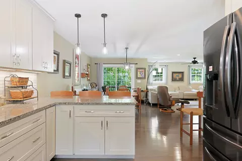 Kitchen - 17 Cypress Cir, Exeter, NH 03833 photo 3 of 4