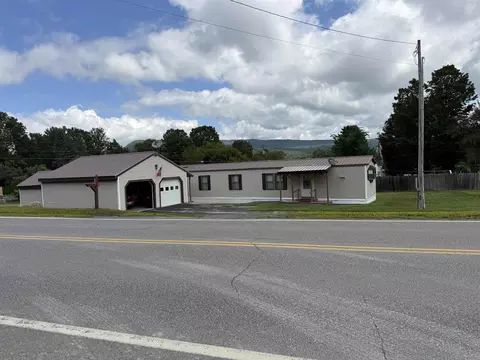 376 Chestnut St, Claremont, NH 03743