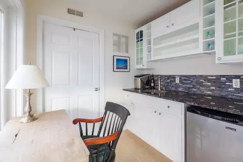 Kitchen - 35 Ashworth Ave #3, Hampton, NH 03842 photo 5 of 6