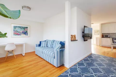 Living - 35 Ashworth Ave #3, Hampton, NH 03842 photo 4 of 4