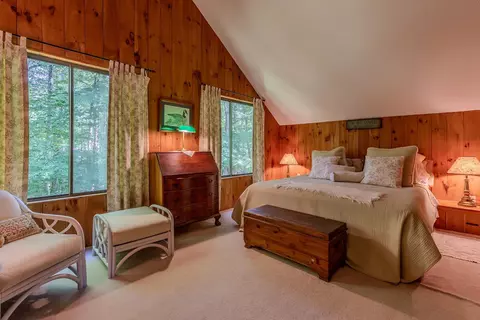 Bedroom - 23 Loop Rd #10, Winhall, VT 05340 photo 5 of 6