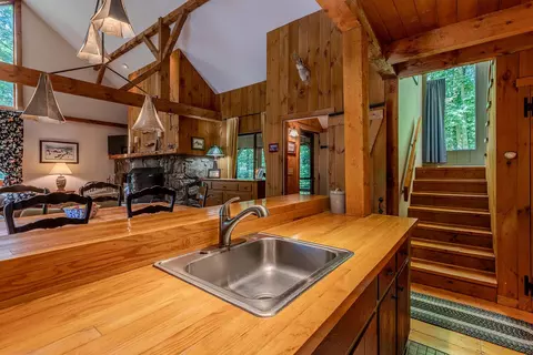 Kitchen - 23 Loop Rd #10, Winhall, VT 05340 photo 4 of 4