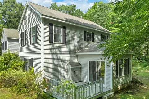 363 Chestnut Hill Rd #2, Rochester, NH 03867