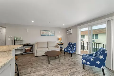 Living - 407 Ocean Blvd #B10, Hampton, NH 03842 photo 2 of 2