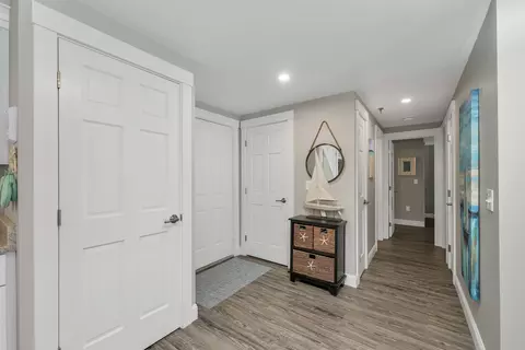 Entry Way - 407 Ocean Blvd #B10, Hampton, NH 03842 photo 1 of 1
