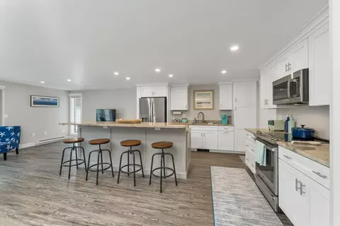 Kitchen - 407 Ocean Blvd #B10, Hampton, NH 03842 photo 4 of 5