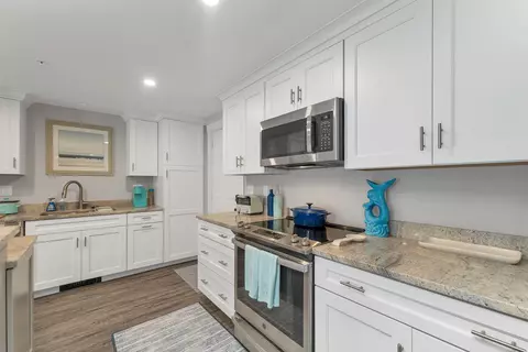 Kitchen - 407 Ocean Blvd #B10, Hampton, NH 03842 photo 2 of 3