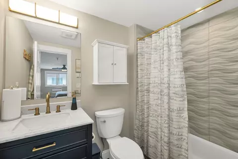 Bath - 407 Ocean Blvd #B10, Hampton, NH 03842 photo 1 of 2