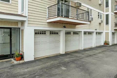 Exterior - 407 Ocean Blvd #B10, Hampton, NH 03842 photo 1 of 2