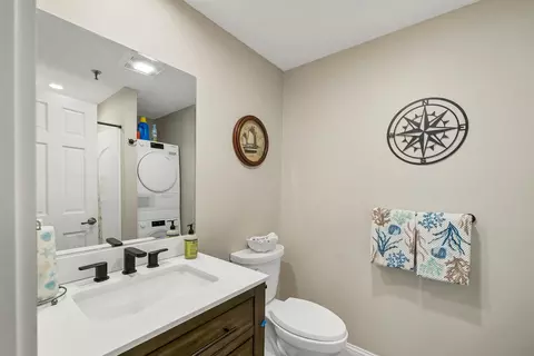 Bath - 407 Ocean Blvd #B10, Hampton, NH 03842 photo 2 of 2