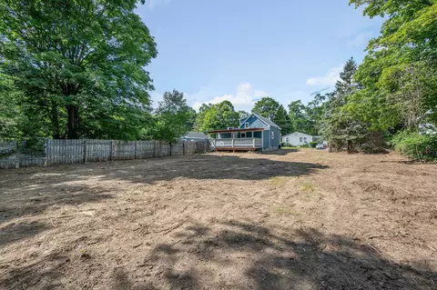 Exterior - 32 Rolfe St, Concord, NH 03303 photo 8 of 9