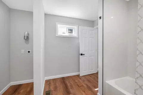 Entry Way - 32 Rolfe St, Concord, NH 03303 photo 2 of 2
