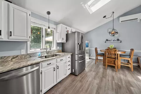 Kitchen - 86 Overledge Ext, Derry, NH 03038 photo 1 of 2