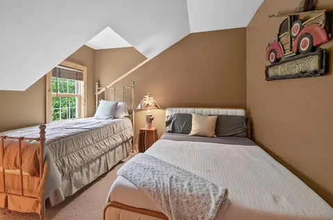 Bedroom - 28 Partridge Run Rd, Dover, VT 05356 photo 3 of 5