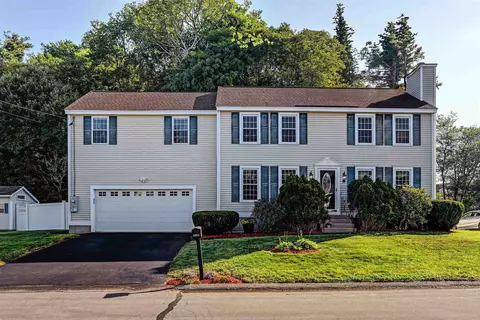 118 Megan Dr, Manchester, NH 03109
