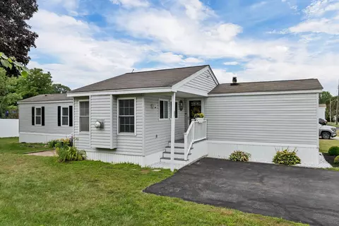 183 Orchard St, Seabrook, NH 03874