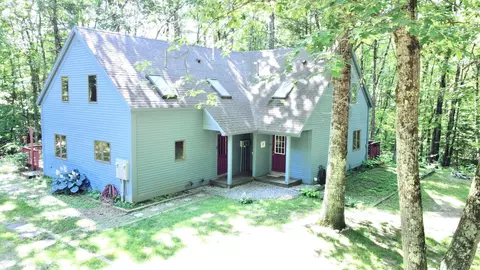 563 Forest Rd, Wilton, NH 03086
