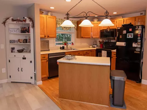 Kitchen - 66 Dorothy Dr, Epping, NH 03042 photo 1 of 2