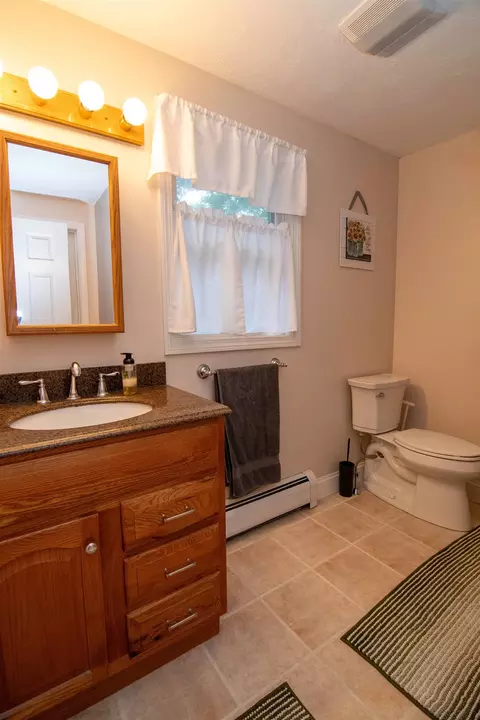 Bath - 66 Dorothy Dr, Epping, NH 03042 photo 2 of 3