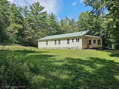 10 Burt Hill Rd, Winchester, NH 03470