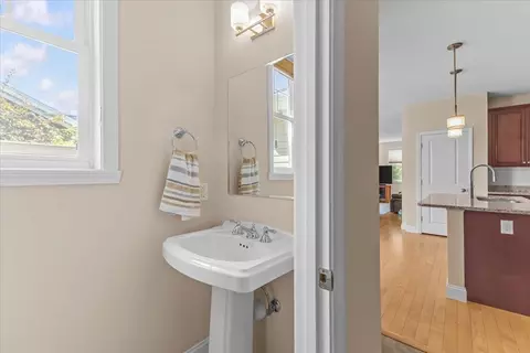 Entry Way - 285 Zephyr Rd, Williston, VT 05495 photo 5 of 7