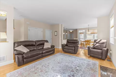 Living - 285 Zephyr Rd, Williston, VT 05495 photo 4 of 4