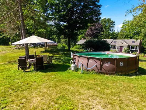 Exterior - 89 Prescott Rd, Brentwood, NH 03833 photo 5 of 7