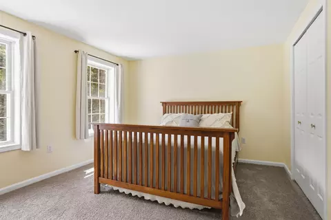 Bedroom - 7 Westview Rd, Brookline, NH 03033 photo 7 of 10