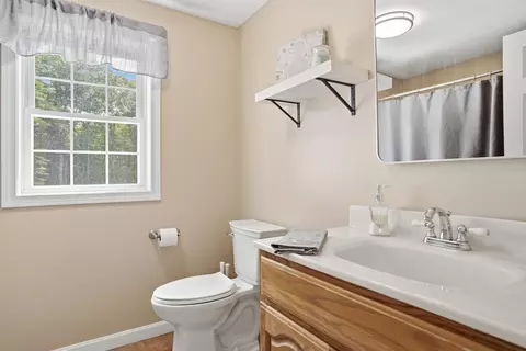 Bath - 7 Westview Rd, Brookline, NH 03033 photo 3 of 4