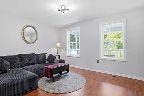 Living - 7 Westview Rd, Brookline, NH 03033 photo 4 of 5