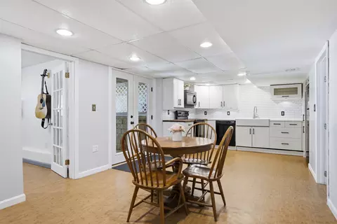 Kitchen - 7 Westview Rd, Brookline, NH 03033 photo 6 of 6