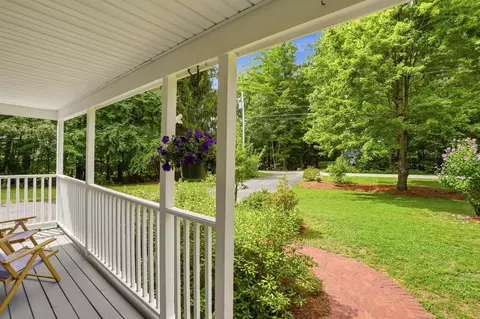 Exterior - 7 Westview Rd, Brookline, NH 03033 photo 10 of 15