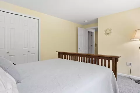 Bedroom - 7 Westview Rd, Brookline, NH 03033 photo 8 of 10